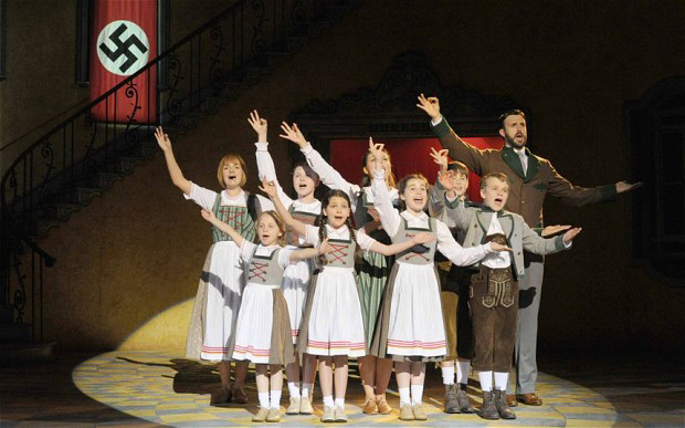 Singing Trapp family - Sound of Music Musical